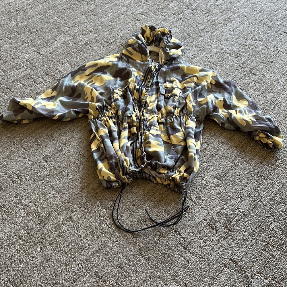 Johnny was medium size camo hoodie excellent condition